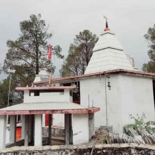 कुकड़ा-माईया-मंदिर-बागेश्वर-1